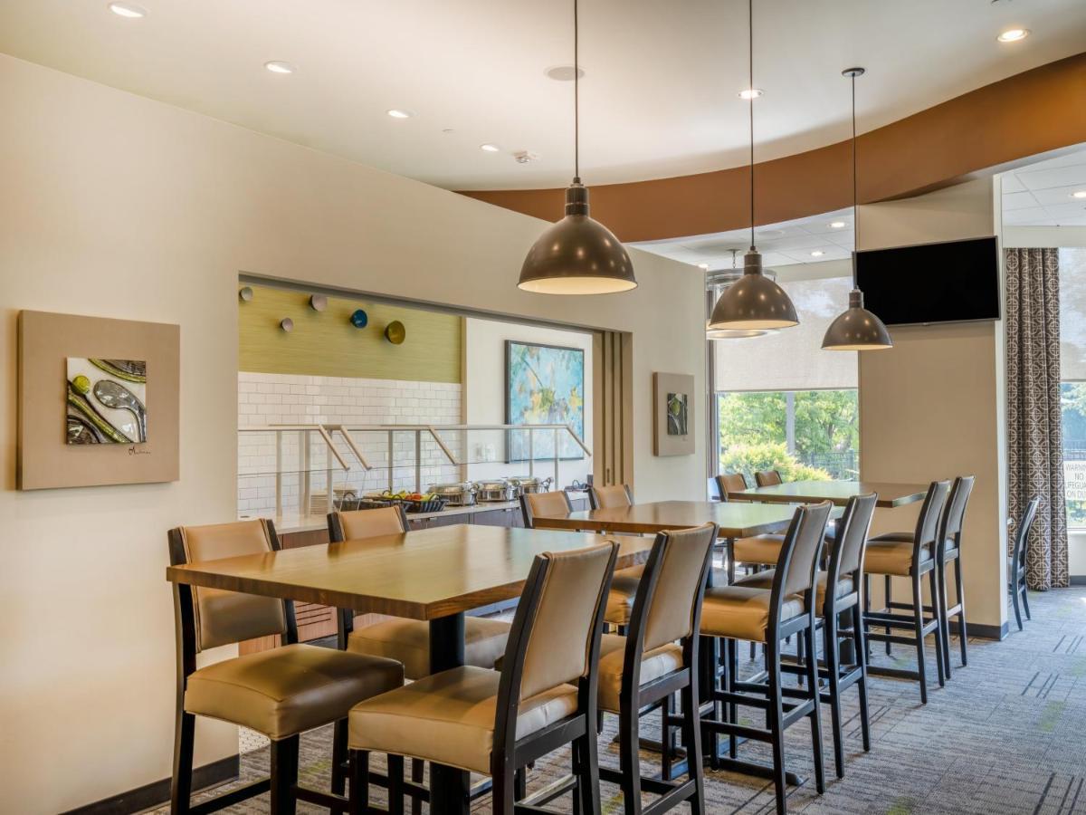 Holiday Inn Greensboro Coliseum By Ihg Esterno foto