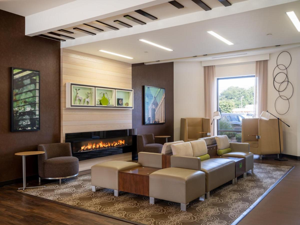 Holiday Inn Greensboro Coliseum By Ihg Esterno foto