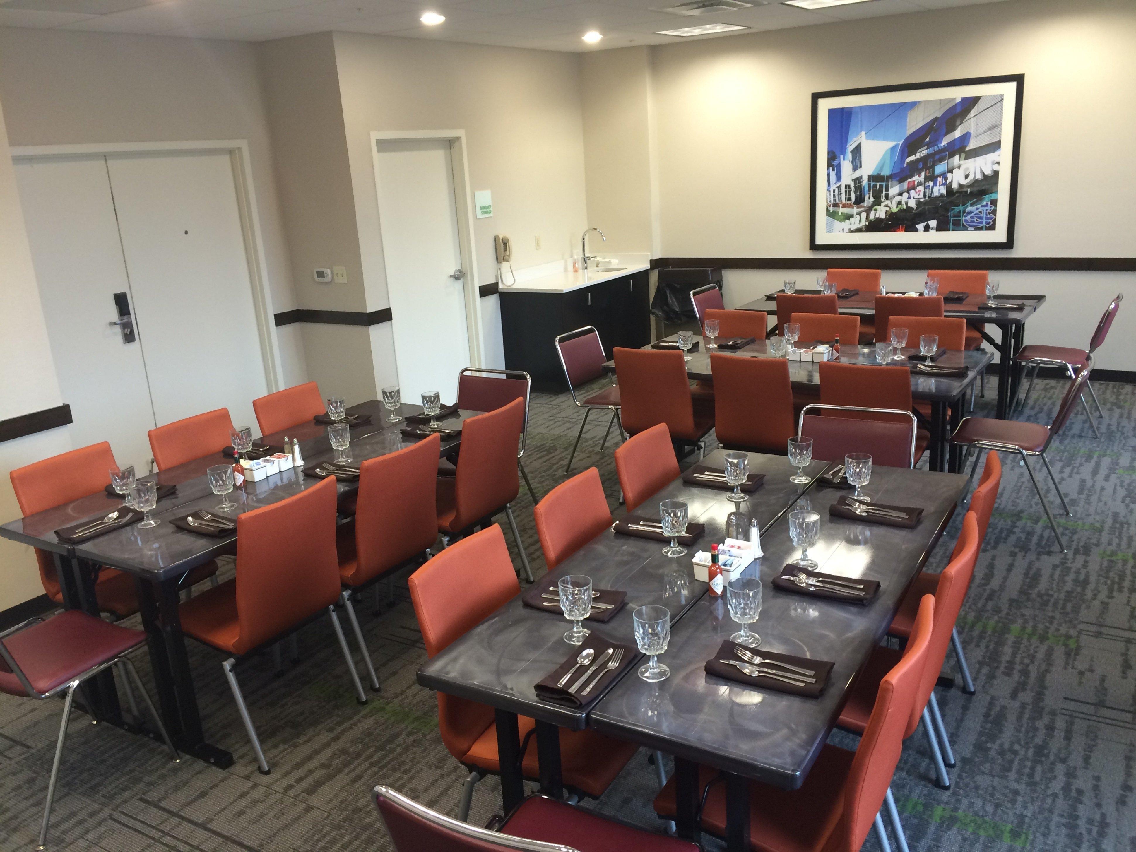 Holiday Inn Greensboro Coliseum By Ihg Esterno foto