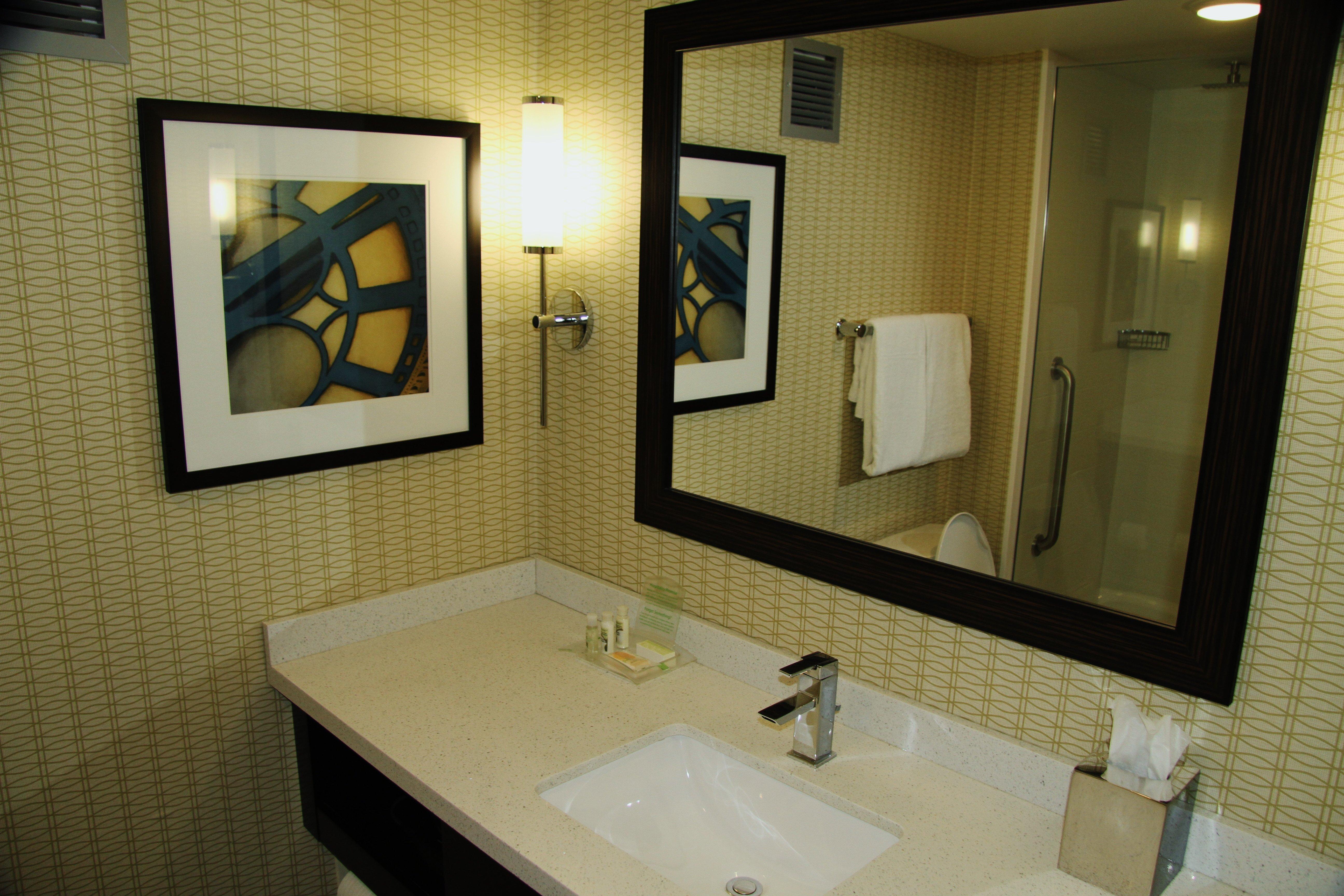 Holiday Inn Greensboro Coliseum By Ihg Esterno foto