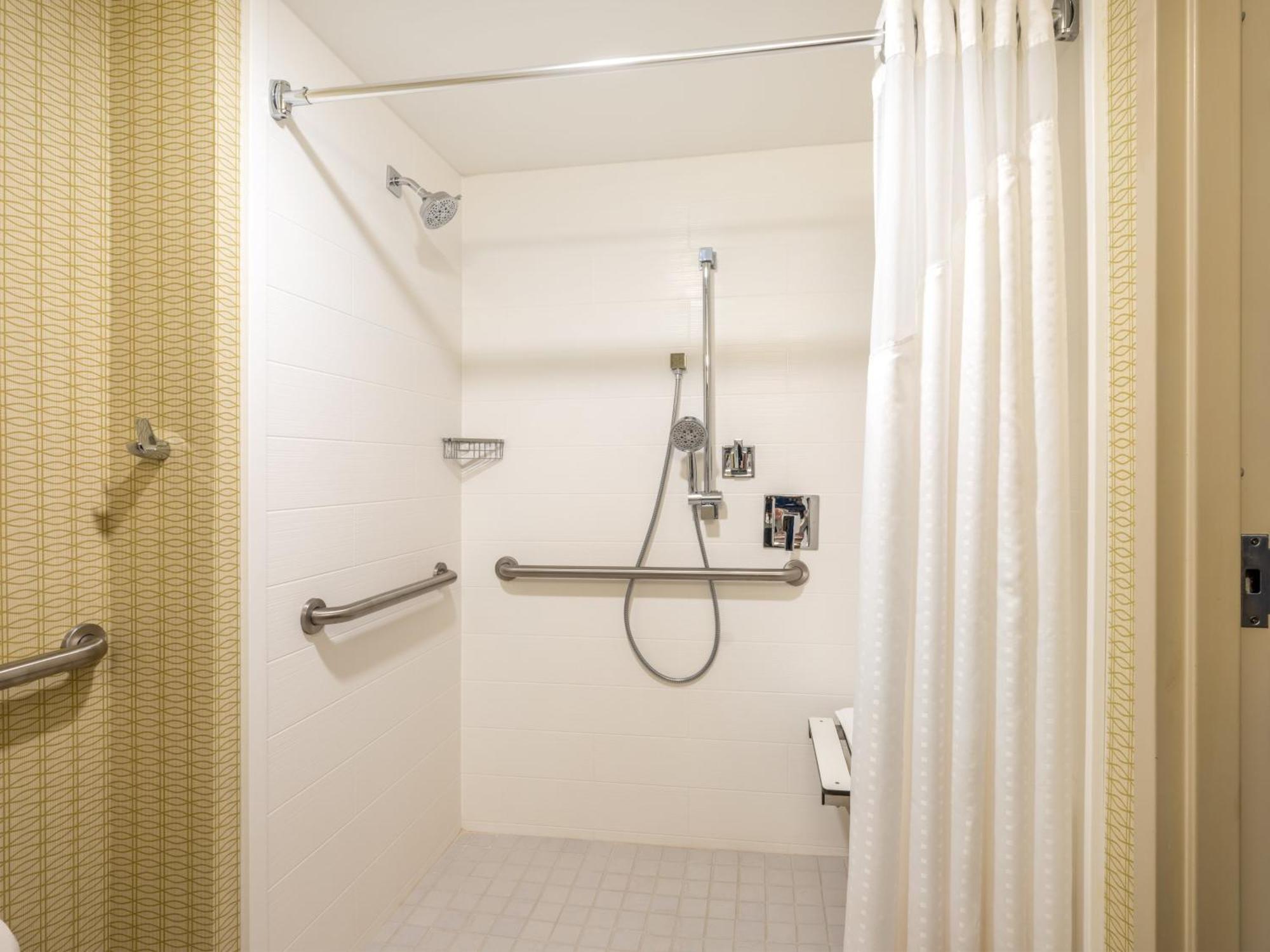 Holiday Inn Greensboro Coliseum By Ihg Esterno foto