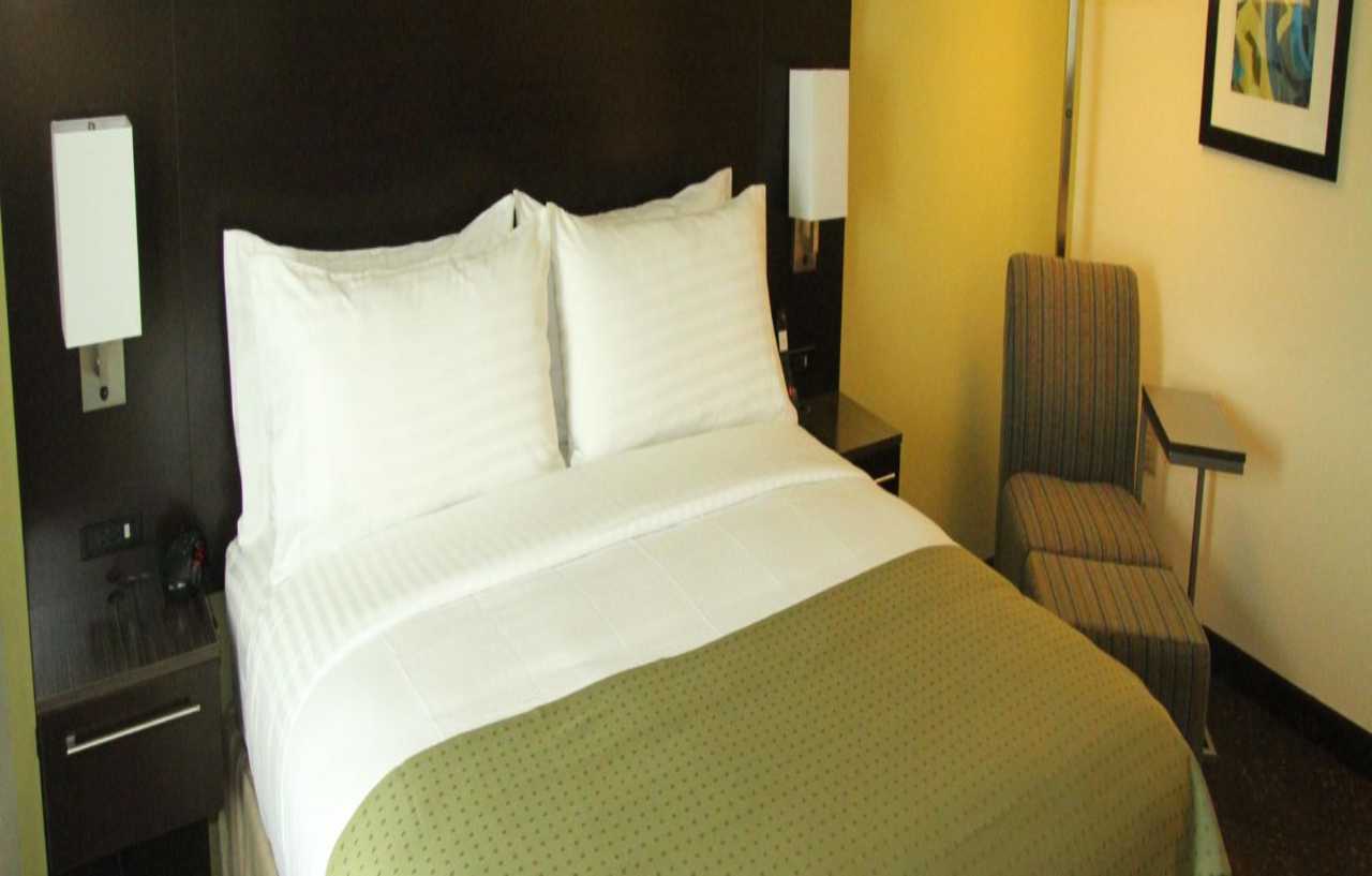 Holiday Inn Greensboro Coliseum By Ihg Esterno foto